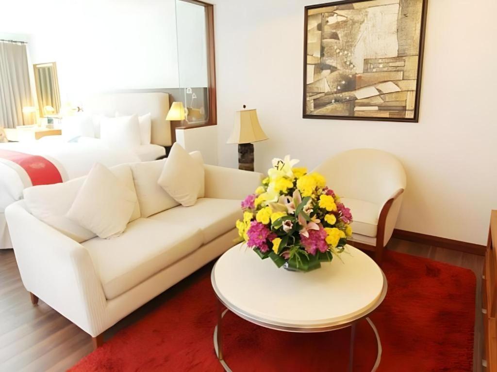 Plaza Sutera Biru Hotel Kuala Belait Exteriér fotografie