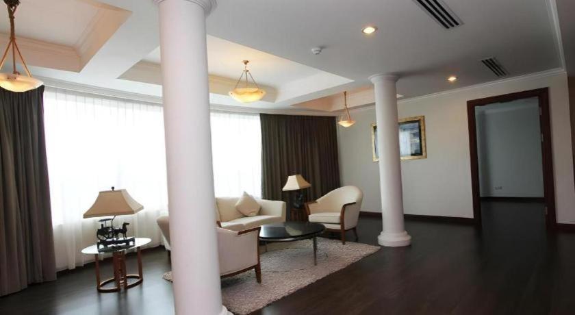 Plaza Sutera Biru Hotel Kuala Belait Exteriér fotografie